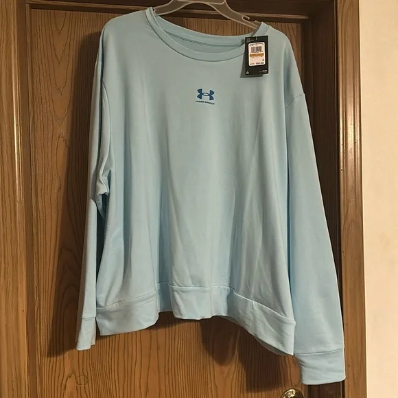 Women’s Under Armour Sweatshirt With Pockets - Picture 1 of 5